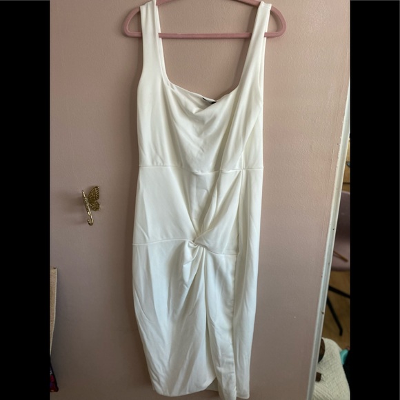 Pretty Little Thing White Slit Dress - Picture 2 of 3